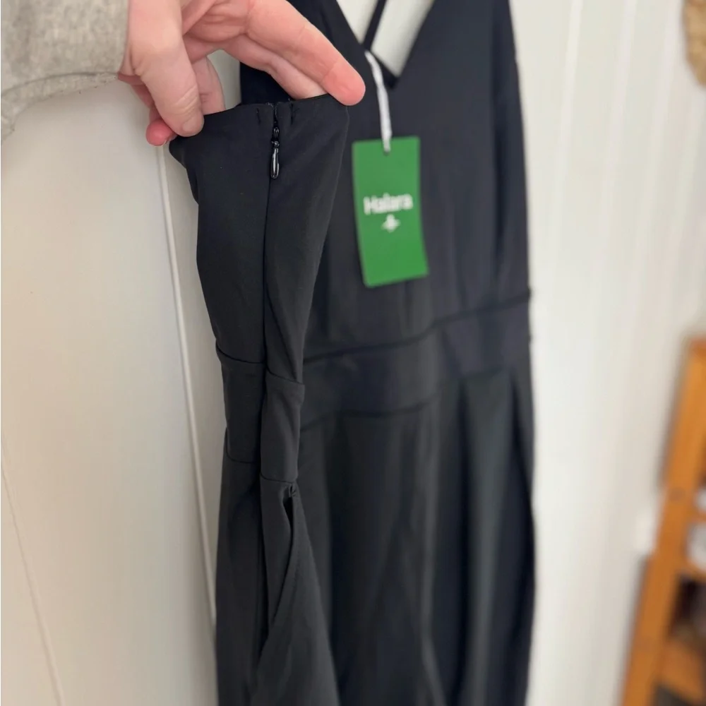 Halara Plus Size Black Wide-Leg Sleeveless Jumpsuit 1X V-Neck Strappy Pockets - Picture 7 of 10
